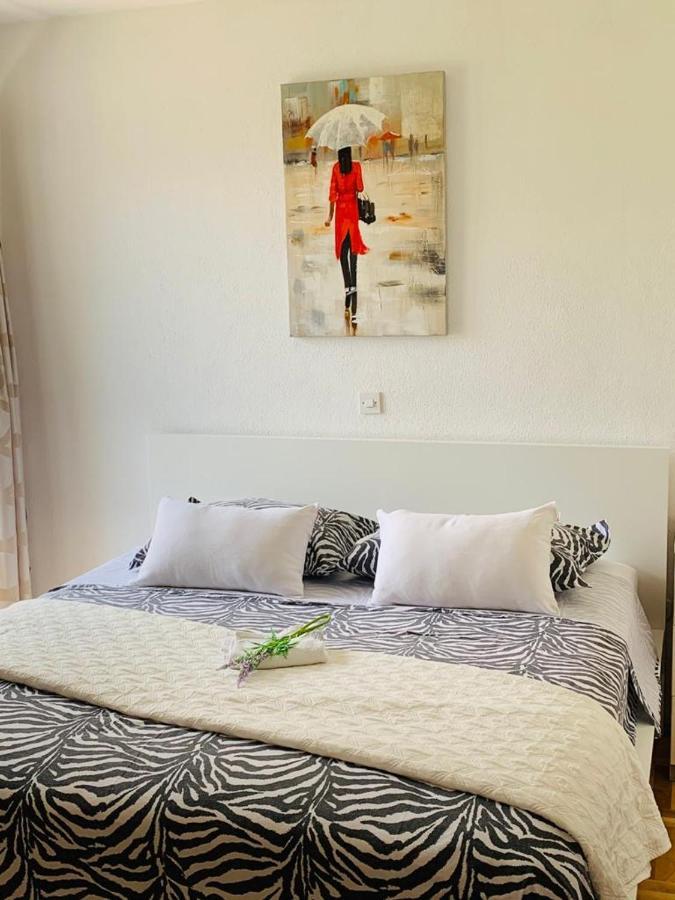 Apartment And Room Hoselito Makarska Buitenkant foto