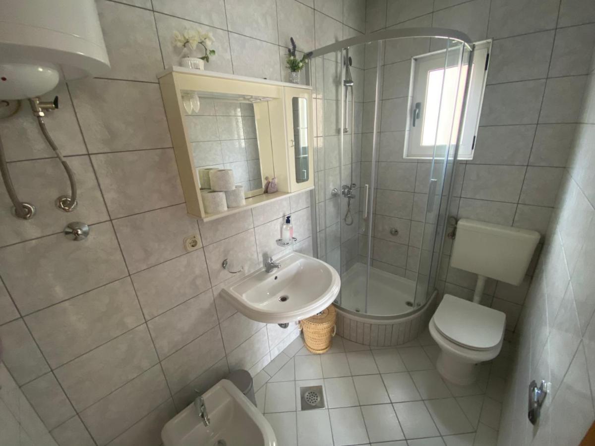 Apartment And Room Hoselito Makarska Buitenkant foto