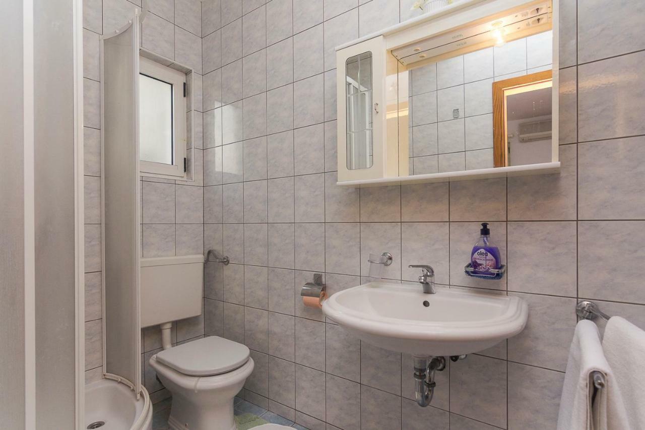 Apartment And Room Hoselito Makarska Buitenkant foto
