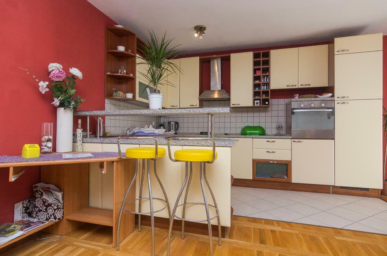 Apartment And Room Hoselito Makarska Buitenkant foto